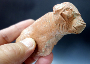 掌の骨董26．インダス先文化メヘルガル土偶 その魅力的で、奇怪な土偶