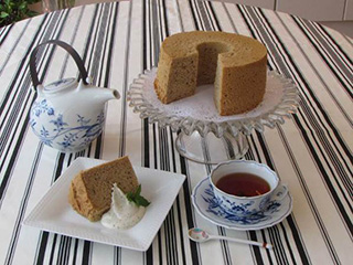 紅茶のシフォンケーキ（直径18cmのシフォン型1台分）