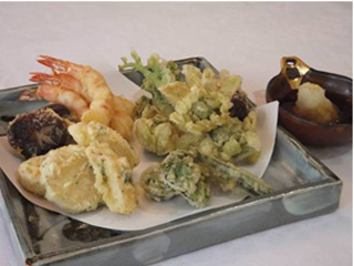 山菜と海老の天ぷら